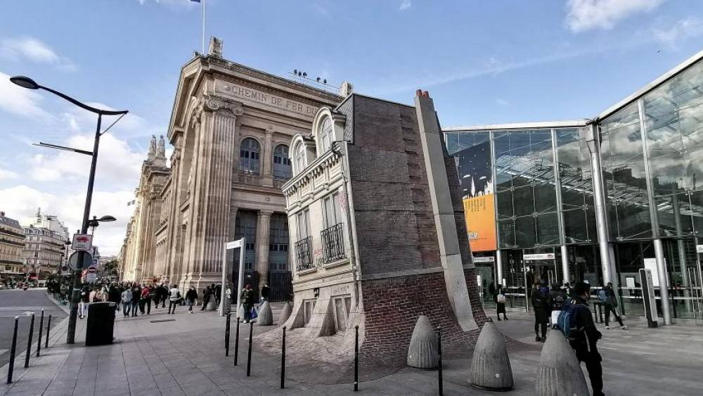 Paris: la gare du Nord évacuée et le trafic interrompu après une alerte à la bombe