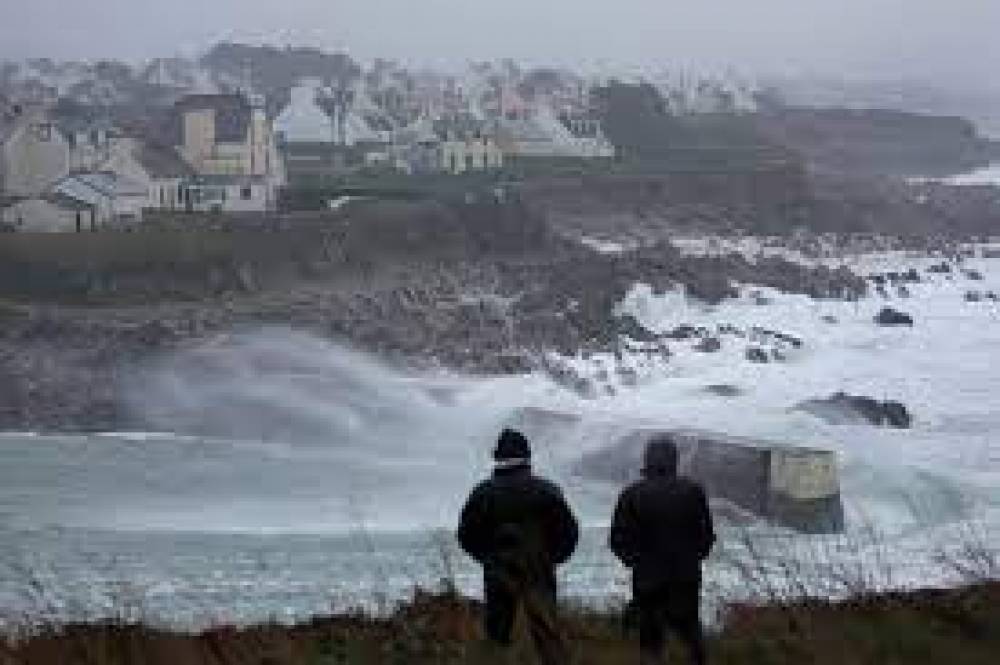 France/intempéries: le sud-est sous alerte maximale