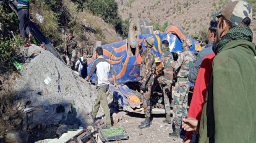 Jammu-et-Cachemire : Huit personnes tuées et plusieurs blessées après la chute d’un minibus dans les gorges de Doda