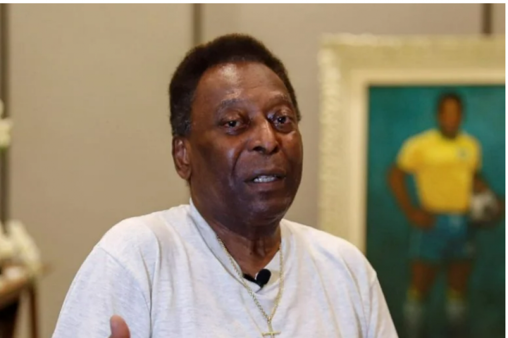 Football : Pelé quitte l'hôpital, mais devra suivre une chimiothérapie