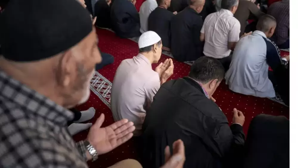 Aux Pays-Bas, “l’espionnage” de mosquées indigne la communauté marocaine