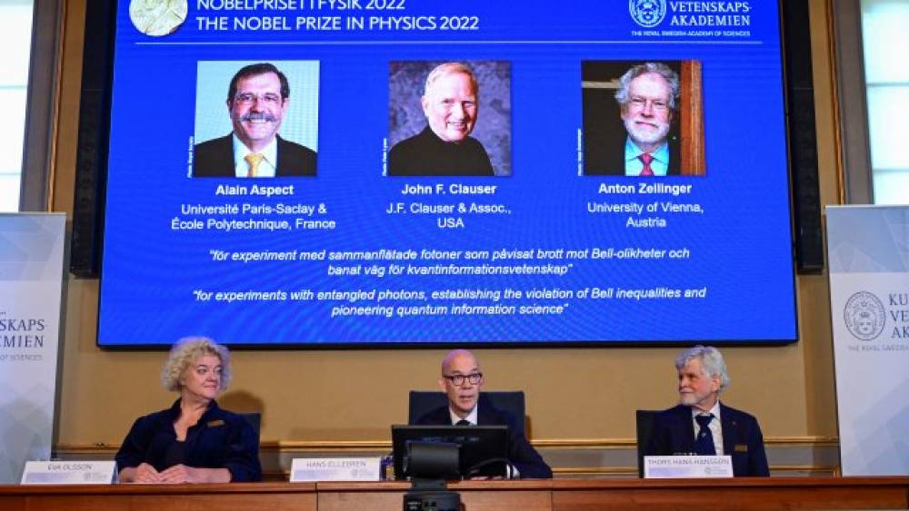 Le prix Nobel de physique décerné à un trio d’experts en mécanique quantique