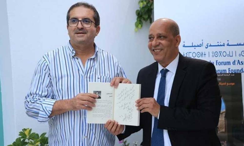 Moussem culturel d'Assilah : Signature d'un livre sur des histoires humaines dans le journalisme