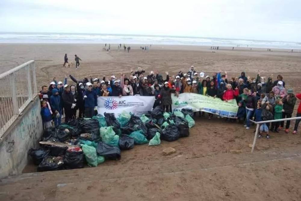 Grande opération de nettoyage de la plage d’Aïn Diab à Casablanca : appel aux volontaires ce dimanche