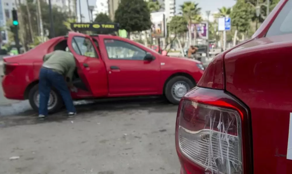 Taxis : les professionnels de nouveau remontés contre le transport clandestin des passagers