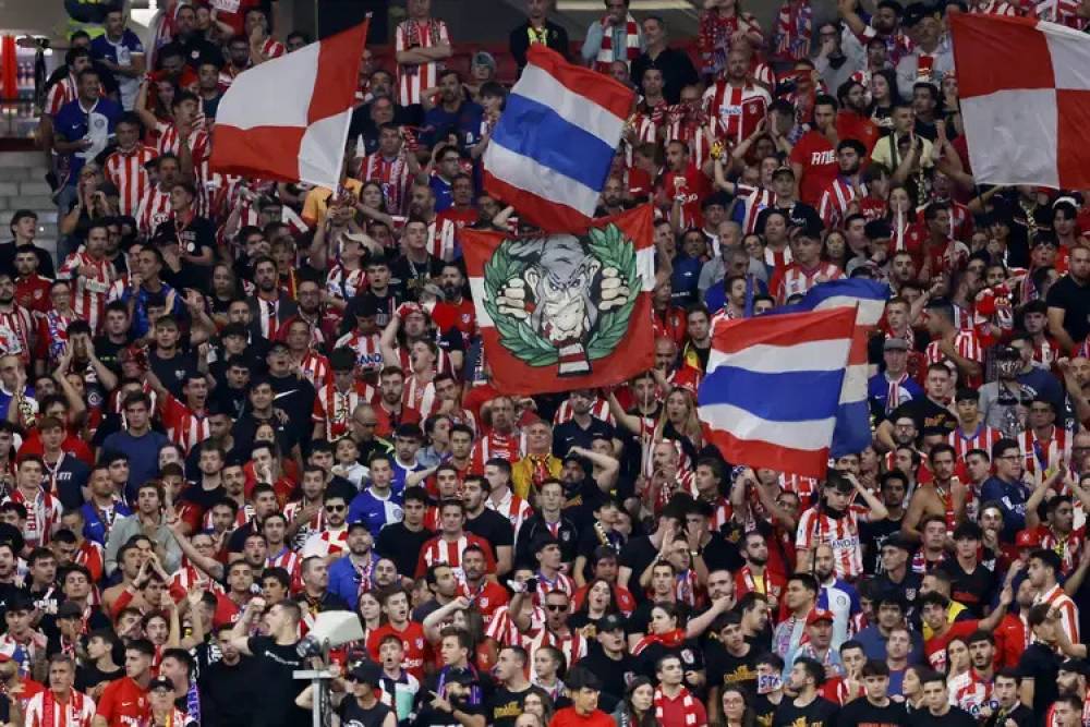 Liga : L’Atlético bannit « à vie » un supporter pour jets de projectiles lors du derby contre le Real