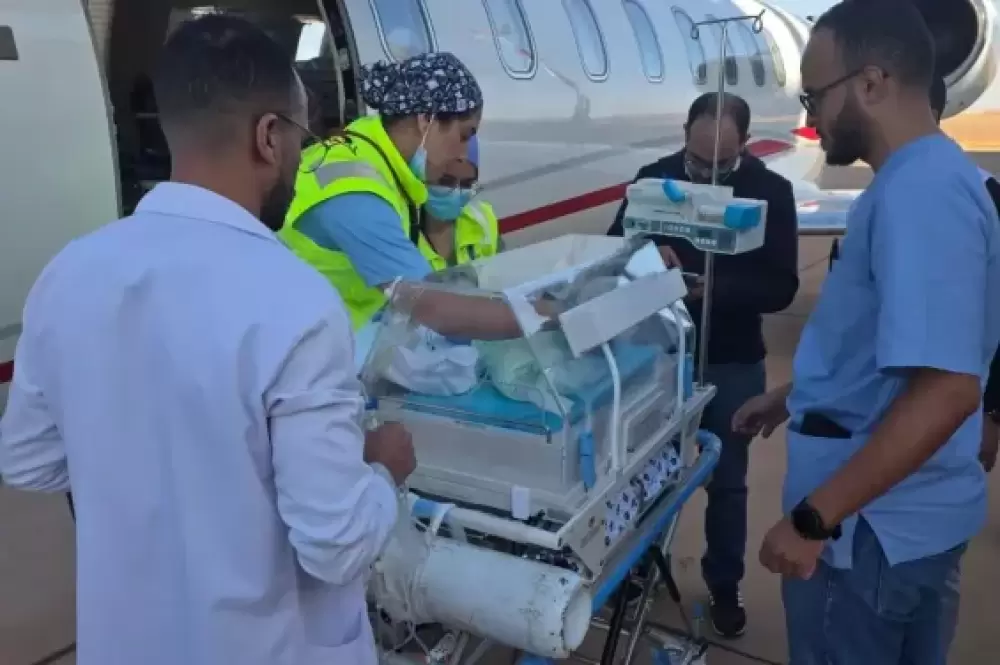 Un bébé prématuré transféré d'Errachidia à Rabat par avion médical