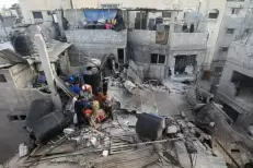 Gaza : après des frappes meurtrières, Israël annonce la reprise du cessez-le-feu