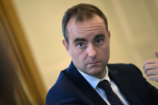 Gouvernement Lecornu: un remaniement resserré avec peu de nouveaux entrants attendu en France