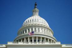États-Unis : le Sénat échoue à adopter la loi sur la rémunération des employés essentiels durant le shutdown
