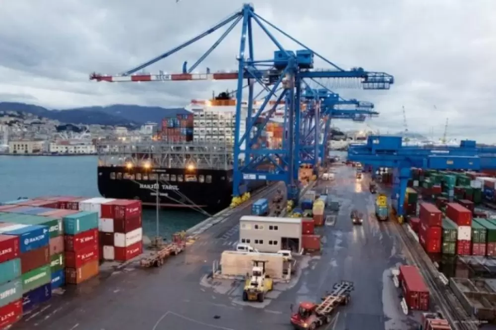 Commerce extérieur : les importations en baisse de 5,7% au T2-25