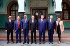 Investissements : Le chef du gouvernement préside la signature d’un avenant avec Renault