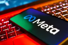 Meta dévoile son plan d’urgence pour lutter contre les arnaques sur Facebook et WhatsApp (et sauver les apparences)