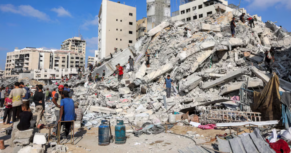 Tension à Gaza: Israël menace de relancer la guerre si le Hamas ne restitue pas les corps des otages