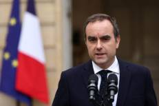 Lecornu fustige « les ambitions partisanes » à l’origine de sa démission