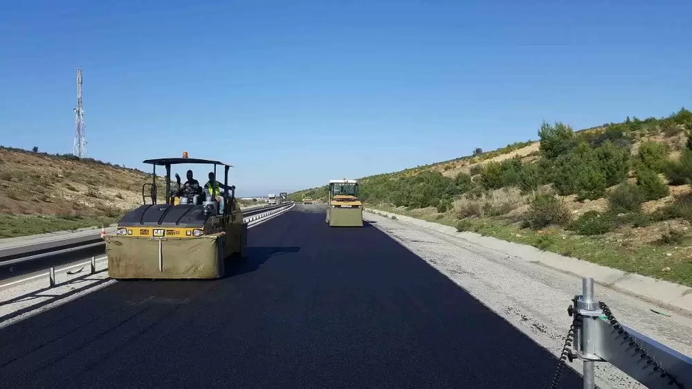 Près de 48.000 km de routes bitumées au Maroc (Baraka)