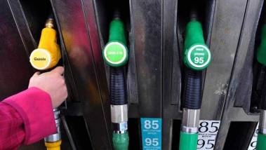 UE : les prix des carburants en hausse de 31 % sur...