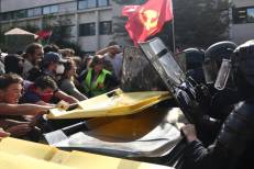 France : 305 policiers et gendarmes blessés lors des blocages de lycées