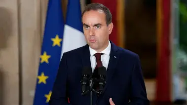 Violences en France : le Premier ministre dit avoi...