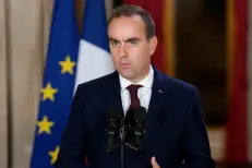 Violences en France : le Premier ministre dit avoir demandé de "déclencher un certain nombre de couvre-feu"