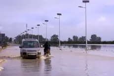 Errachidia, Midelt, Tinghir : Les crues provoquent des coupures de routes et des évacuations