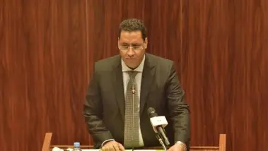 Le PM mauritanien présente la démission de son gou...