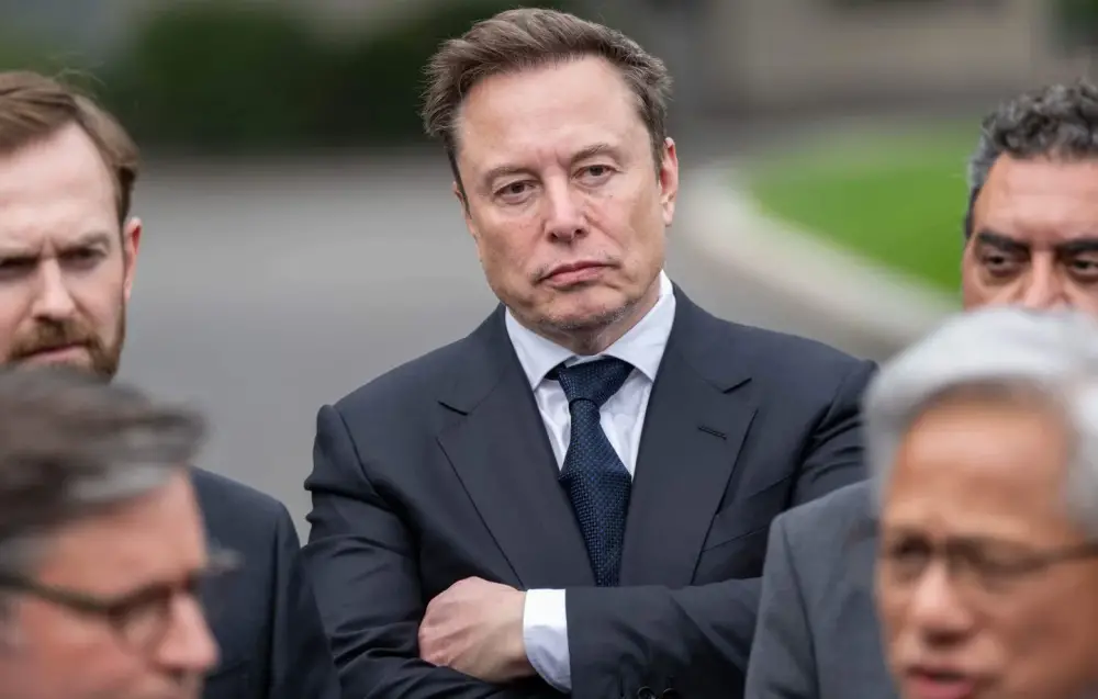 SpaceX emprunte pas moins de 40 milliards pour financer l’achat de puces IA