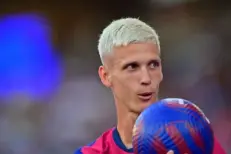 FC Barcelone : Dani Olmo indisponible un mois en raison d'une blessure à l'adducteur