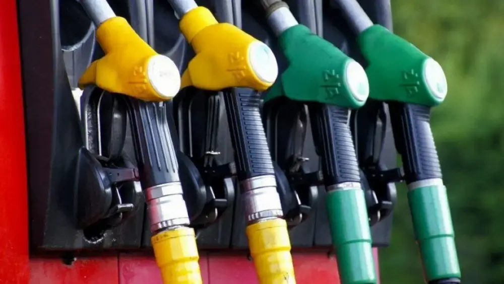 Hausse des prix des carburants : appel à une heure d’arrêt des véhicules le 18 octobre en signe de protestation
