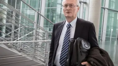 Allemagne : l'ex-chef du renseignement extérieur a...