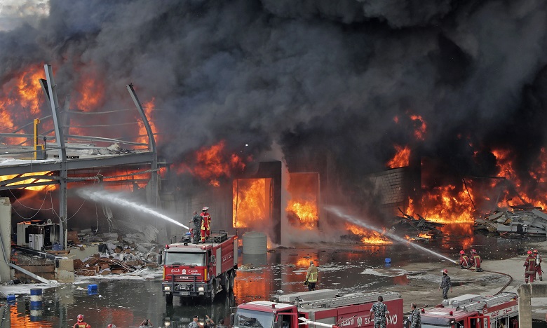 Enorme incendie au port de Beyrouth quelques semaines après l'explosion