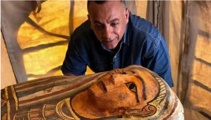 Egypte: 14 nouveaux sarcophages découverts au sud-ouest du Caire