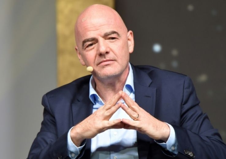 Infantino: rouvrir les stades est l'objectif, mais priorité à la santé