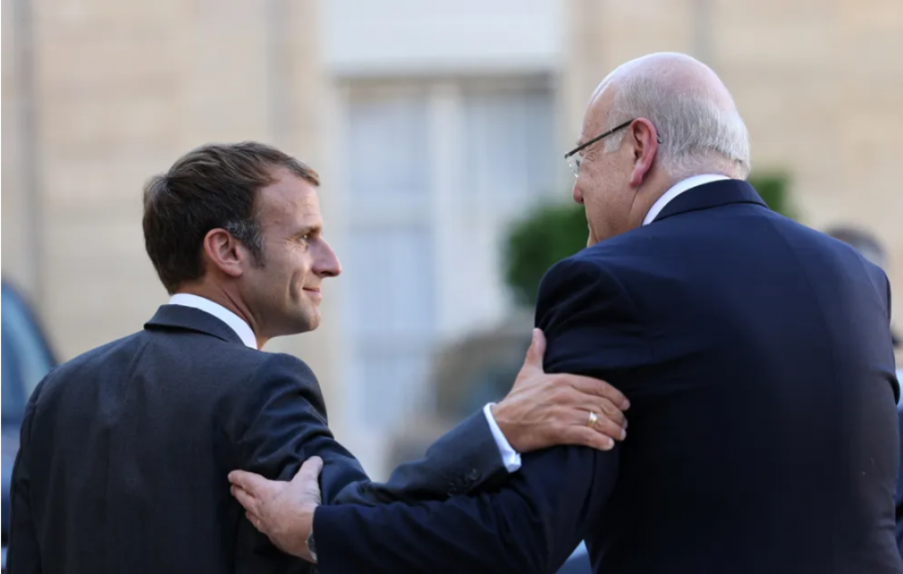 Emmanuel Macron appelle le Premier ministre libanais à enclencher les réformes "d'urgence"