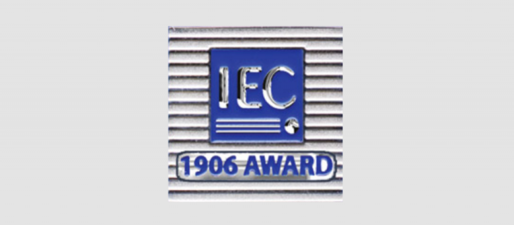 Deux Marocains remportent le prix « IEC 1906 Award» 2021