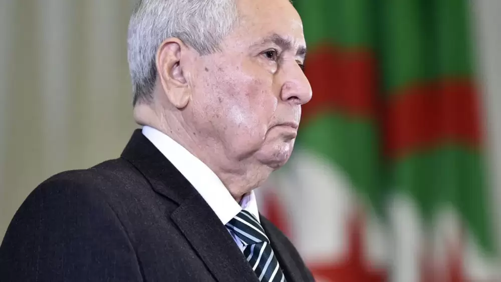 Algérie : l'ex-président par intérim Abdelkader Bensalah est décédé