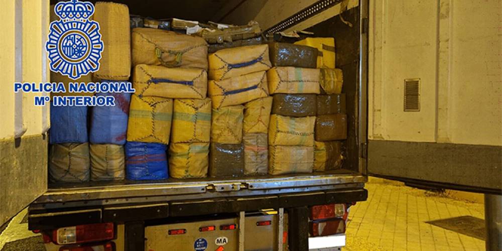 Espagne: 26 tonnes de haschich saisies à bord d’un camion en provenance de Tanger Med