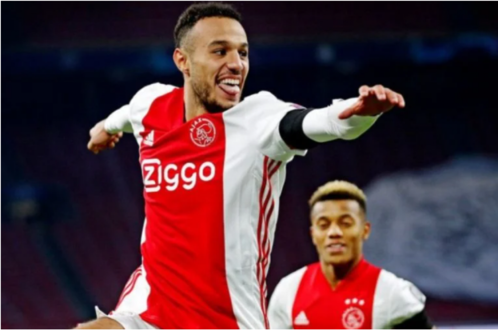 Ajax Amsterdam : Arsenal ne lâche pas Noussair Mazraoui