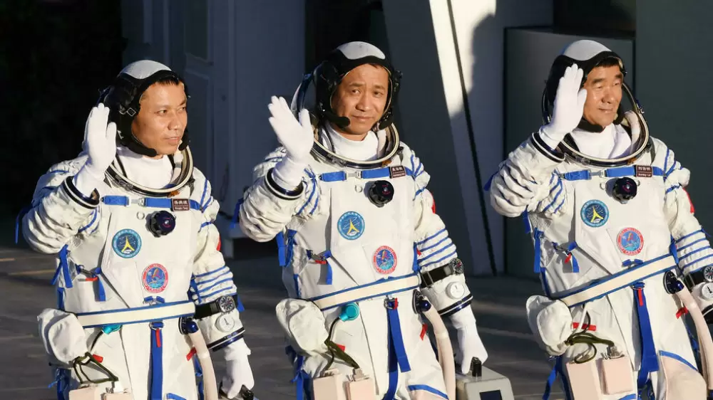 Retour sur Terre pour les premiers astronautes de la station chinoise