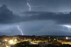 Météo : Code rouge pour des orages violents et de la grêle ce week-end