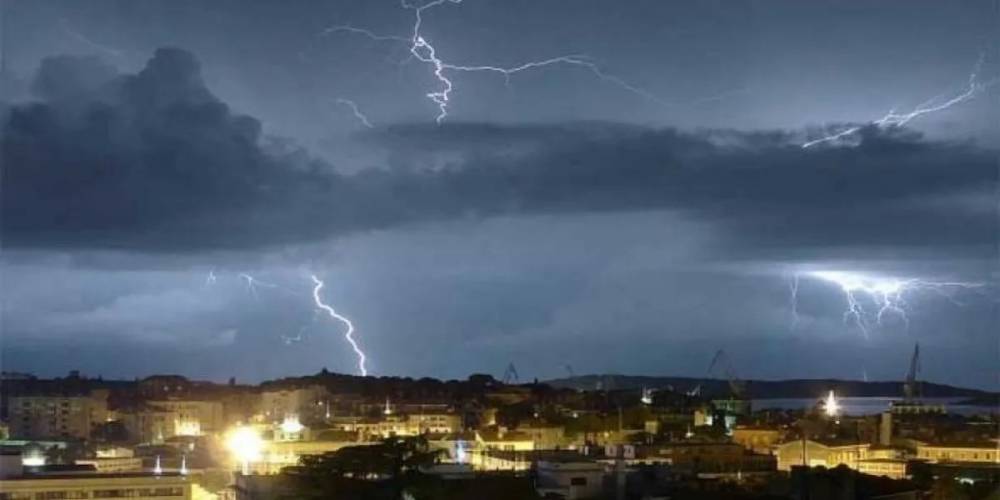 Météo : Code rouge pour des orages violents et de la grêle ce week-end