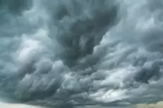 Le risque d'orages devrait persister jusqu'à la mi-septembre (expert)