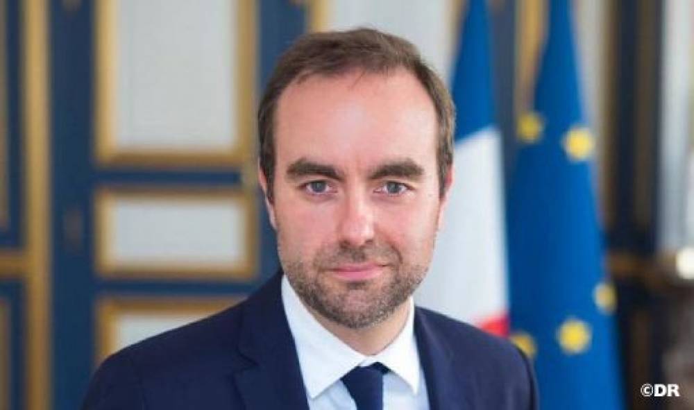 Avec la nomination de Sébastien Lecornu, la France ouvre une nouvelle séquence institutionnelle