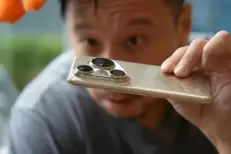 Le Huawei Pura 80 Ultra alerte dès qu’un regard indiscret se pose sur l’écran