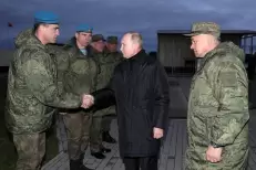 Poutine menace de cibler toute force occidentale déployée en Ukraine
