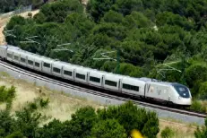 Espagne : les intempéries perturbent le trafic aérien et ferroviaire en Catalogne