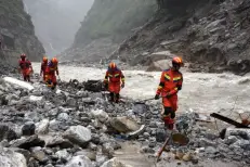 Crues au Népal : la fonte des glaciers fait craindre une multiplication des catastrophes