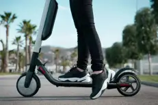 Trottinettes électriques : vitesse, casque, circulation… les nouvelles règles entrent en vigueur