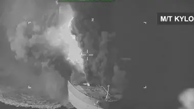 L'Iran dit avoir attaqué 2 bateaux américains et 1...