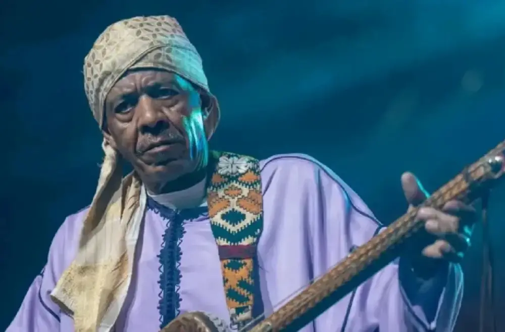 Décès de l'artiste Aziz Bakbou, grande figure de l'art gnaoui